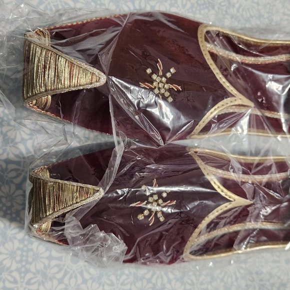 NEW Wedding Sherwani with Turban and Shoes - Picture 4 of 7